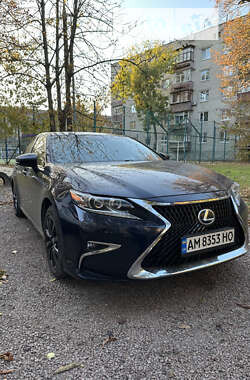 Седан Lexus ES 2012 в Житомирі