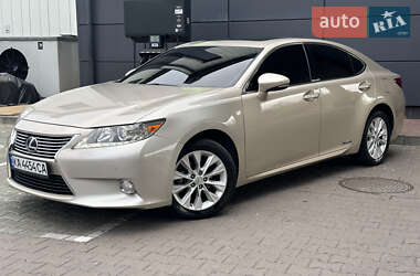 Седан Lexus ES 2013 в Києві