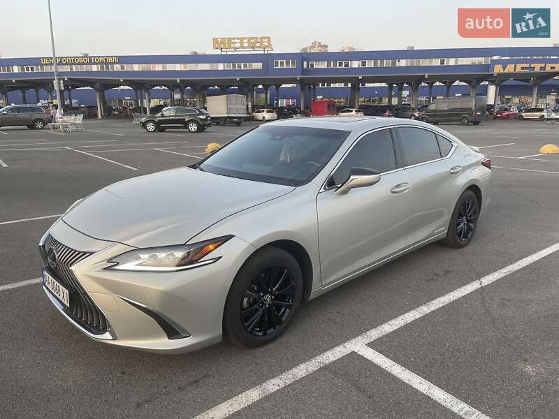 Седан Lexus ES 2019 в Киеве фото 4 Седан Lexus ES 2019 в Киеве