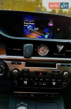 Седан Lexus ES 2013 в 