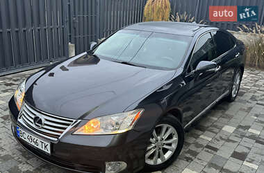 Седан Lexus ES 2010 в Львові