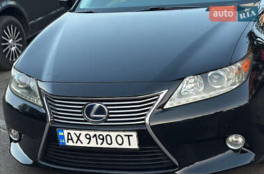 Седан Lexus ES 2012 в Харкові