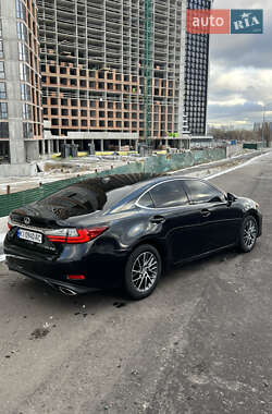 Седан Lexus ES 2015 в Києві