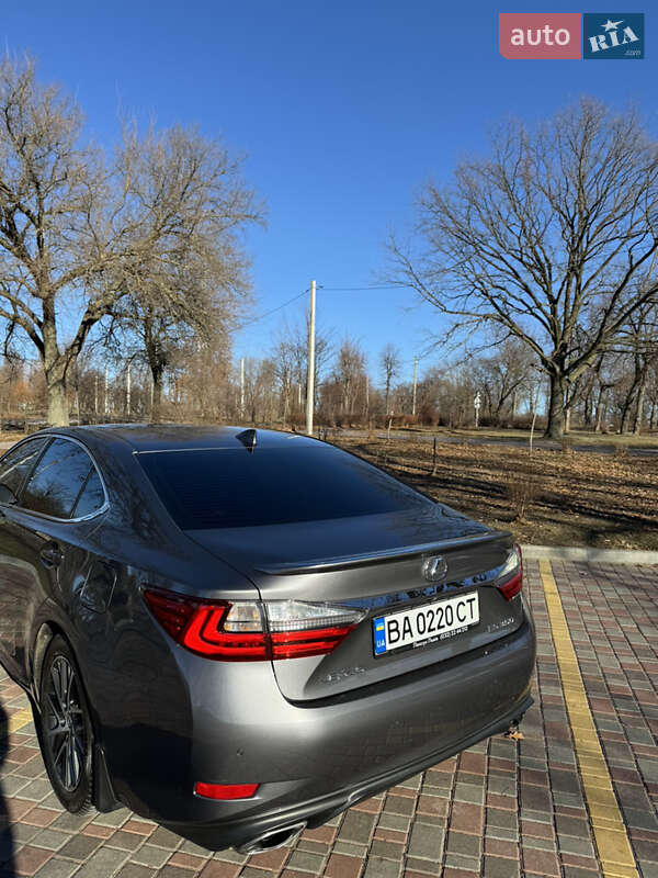 Седан Lexus ES 2016 в Кропивницком фото 8 Седан Lexus ES 2016 в Кропивницком