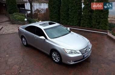 Седан Lexus ES 2011 в Черкасах