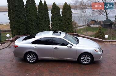 Седан Lexus ES 2011 в Черкасах