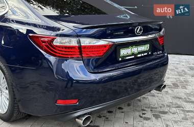 Седан Lexus ES 2015 в Киеве