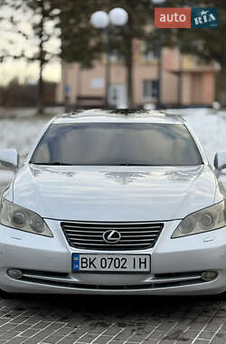 Седан Lexus ES 2007 в Ровно