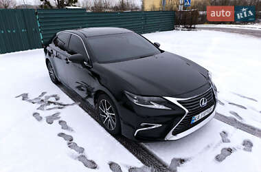 Седан Lexus ES 2014 в Києві