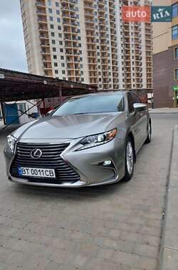 Седан Lexus ES 2017 в Одесі