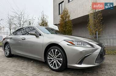 Седан Lexus ES 2020 в Києві