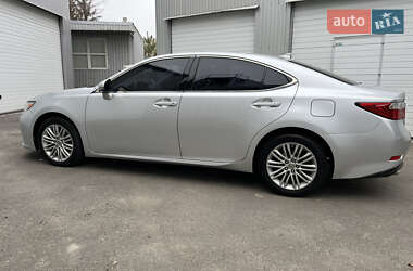 Седан Lexus ES 2014 в Києві