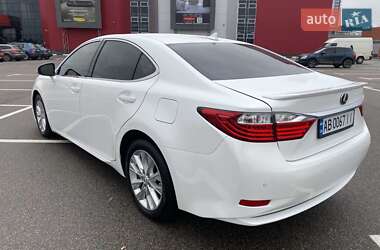 Седан Lexus ES 2013 в Києві