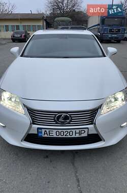 Седан Lexus ES 2014 в Днепре