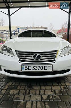 Седан Lexus ES 2011 в Первомайську