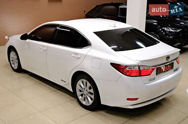 Седан Lexus ES 2013 в Одесі