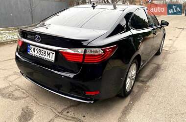 Седан Lexus ES 2014 в Киеве