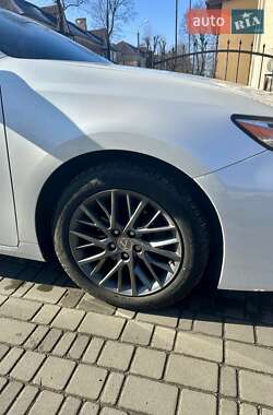 Седан Lexus ES 2018 в Днепре