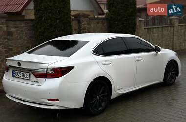 Седан Lexus ES 2017 в 
