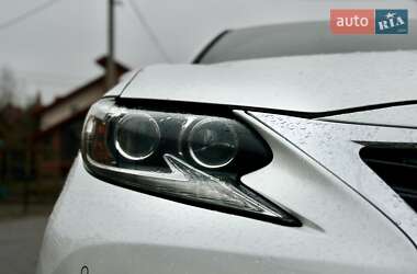 Седан Lexus ES 2017 в 