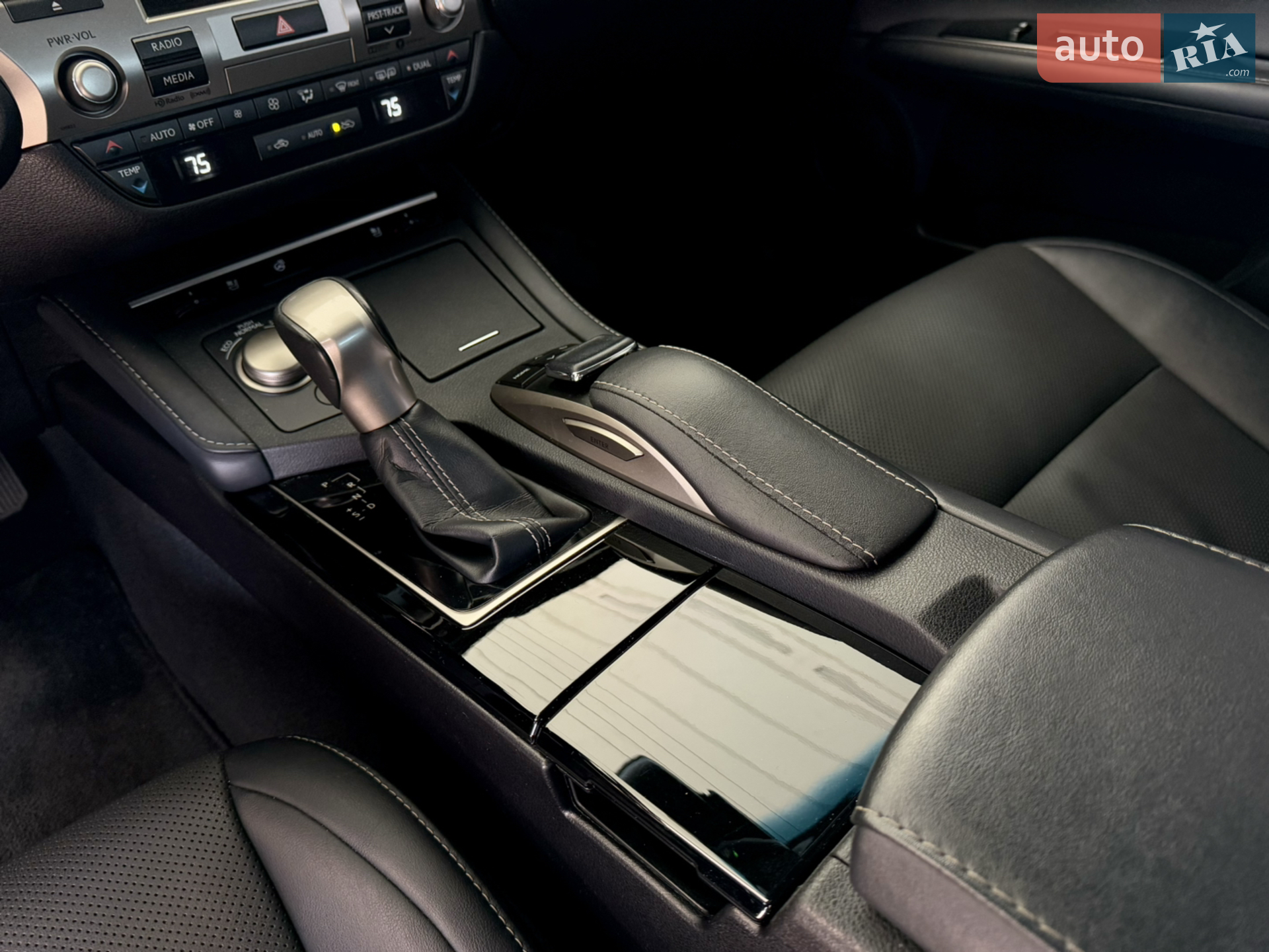 2018 Lexus ES - мініатюра 10