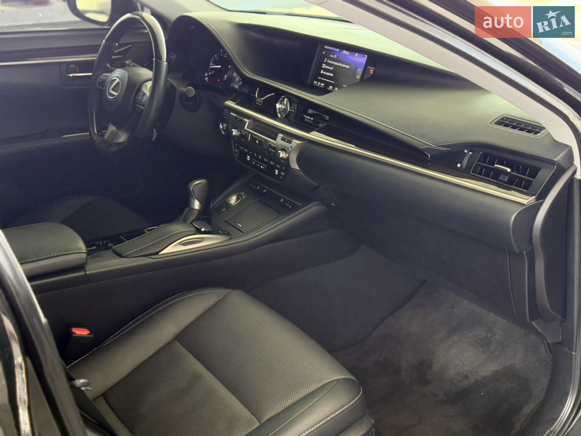 2018 Lexus ES - мініатюра 17