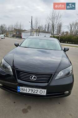 Седан Lexus ES 2008 в Кілії