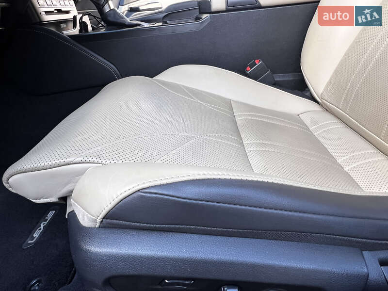 Седан Lexus ES 2019 в Одессе