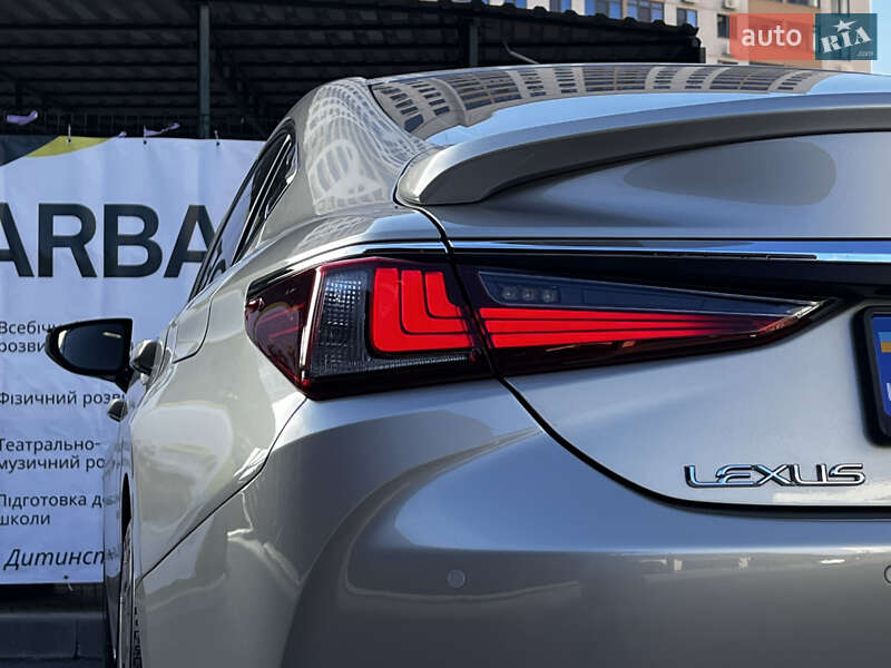 Седан Lexus ES 2019 в Одессе