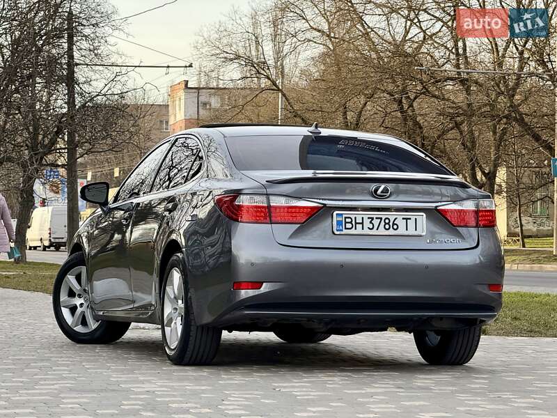 Седан Lexus ES 2013 в Одесі фото 7 Седан Lexus ES 2013 в Одесі