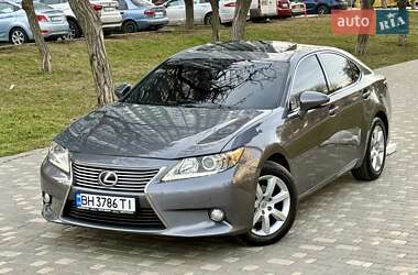 Седан Lexus ES 2013 в Одесі