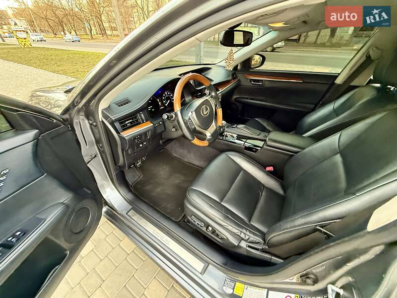 Седан Lexus ES 2013 в Одесі фото 49 Седан Lexus ES 2013 в Одесі