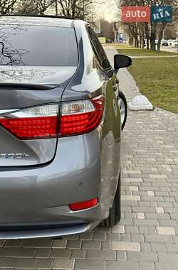 Седан Lexus ES 2013 в Одесі