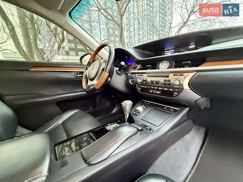 Седан Lexus ES 2013 в Одесі фото 164 Седан Lexus ES 2013 в Одесі