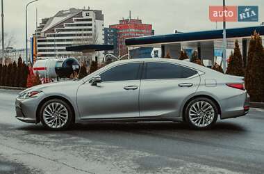 Седан Lexus ES 2022 в Дніпрі