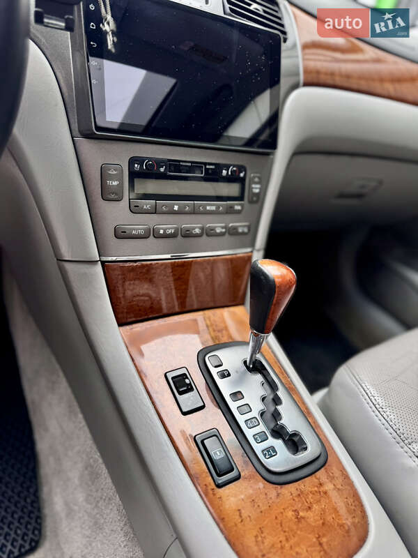 Седан Lexus ES 2005 в Киеве