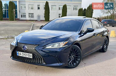 Седан Lexus ES 2018 в Кропивницькому