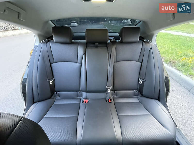 Седан Lexus ES 2019 в Николаеве