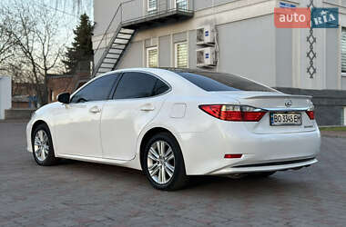 Седан Lexus ES 2013 в 