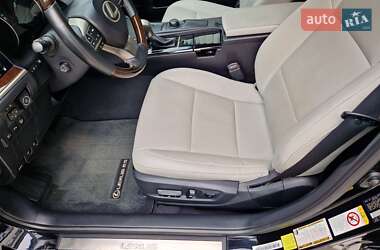 Седан Lexus ES 2016 в 