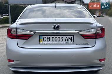 Седан Lexus ES 2018 в 