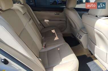 Седан Lexus ES 2015 в 
