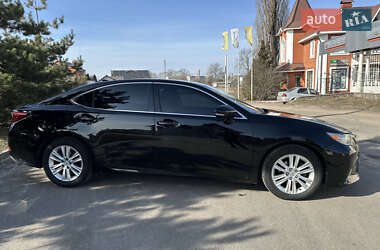 Седан Lexus ES 2015 в 