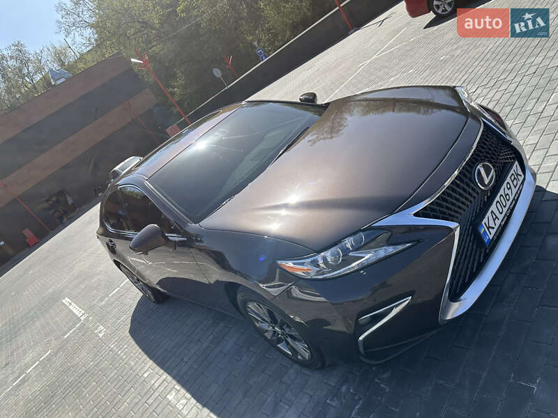 Седан Lexus ES 2012 в Киеве
