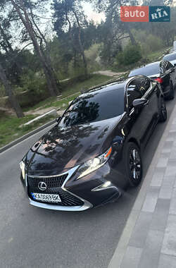 Седан Lexus ES 2012 в 