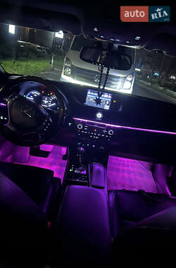 Седан Lexus ES 2012 в 