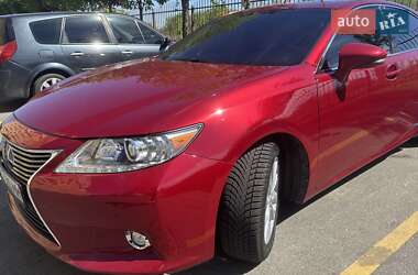 Седан Lexus ES 2014 в 