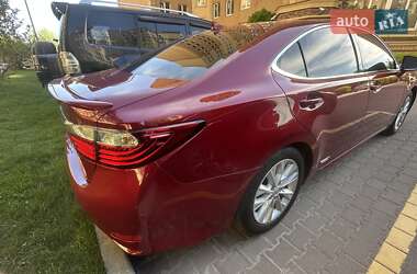 Седан Lexus ES 2014 в 
