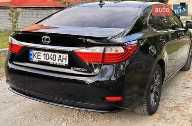 Седан Lexus ES 2012 в 