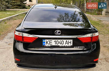 Седан Lexus ES 2012 в 